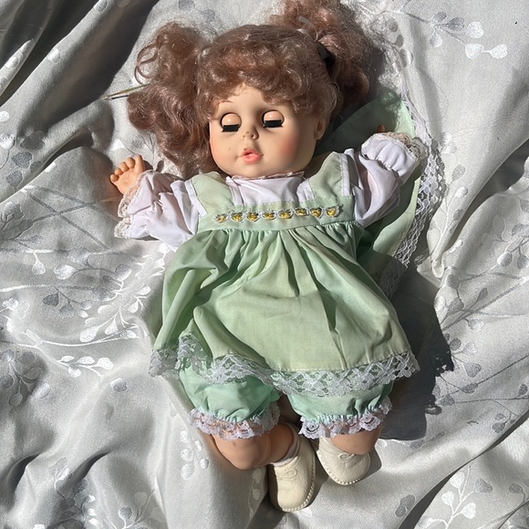 Vintage Lovee Doll in Original Outfit and Original Blonde Hair Style - Picture 1 of 9